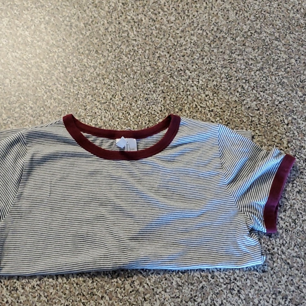 H&M Striped Tee Size L